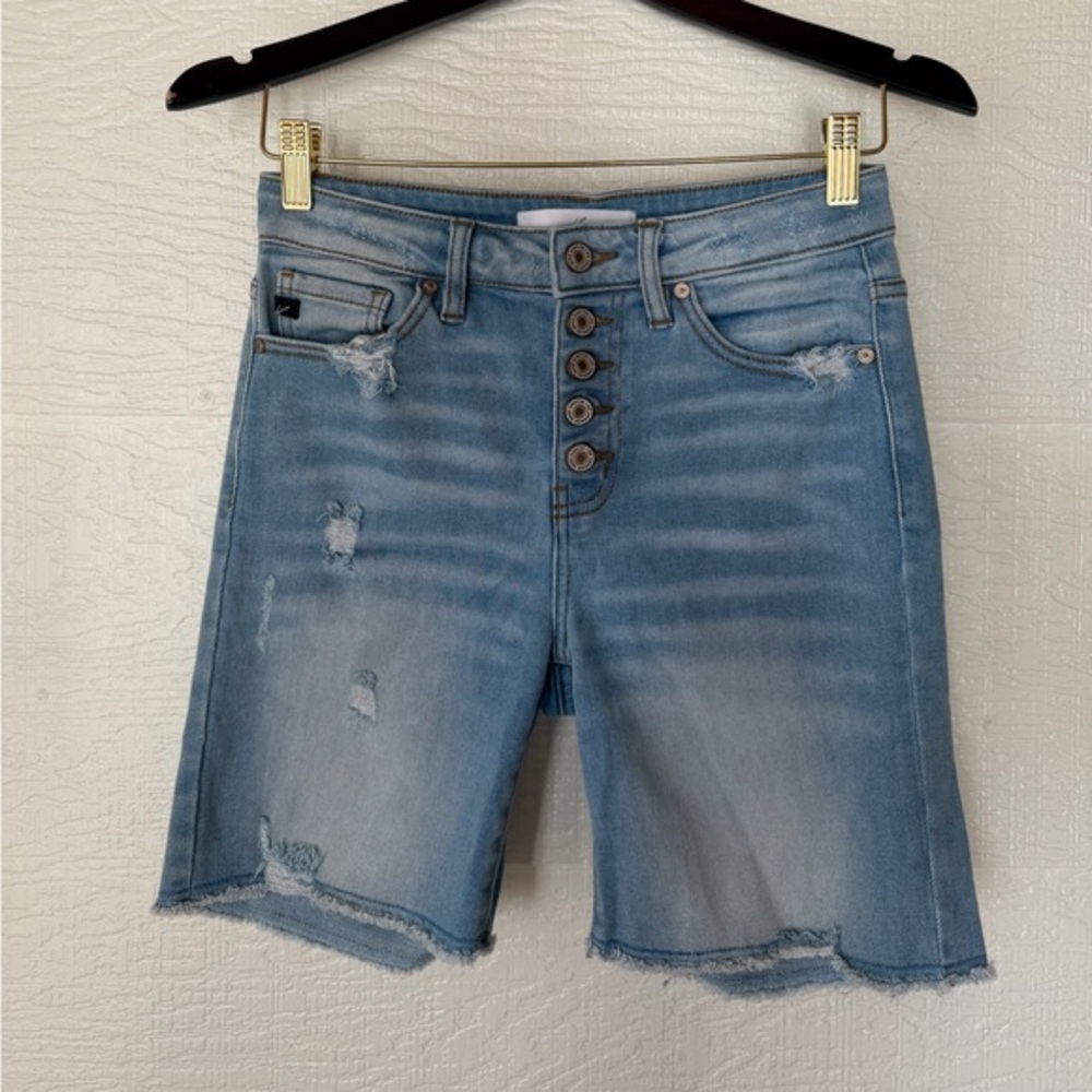 KanCan Distressed Button Fly Denim Shorts Size S 7” Inseam
